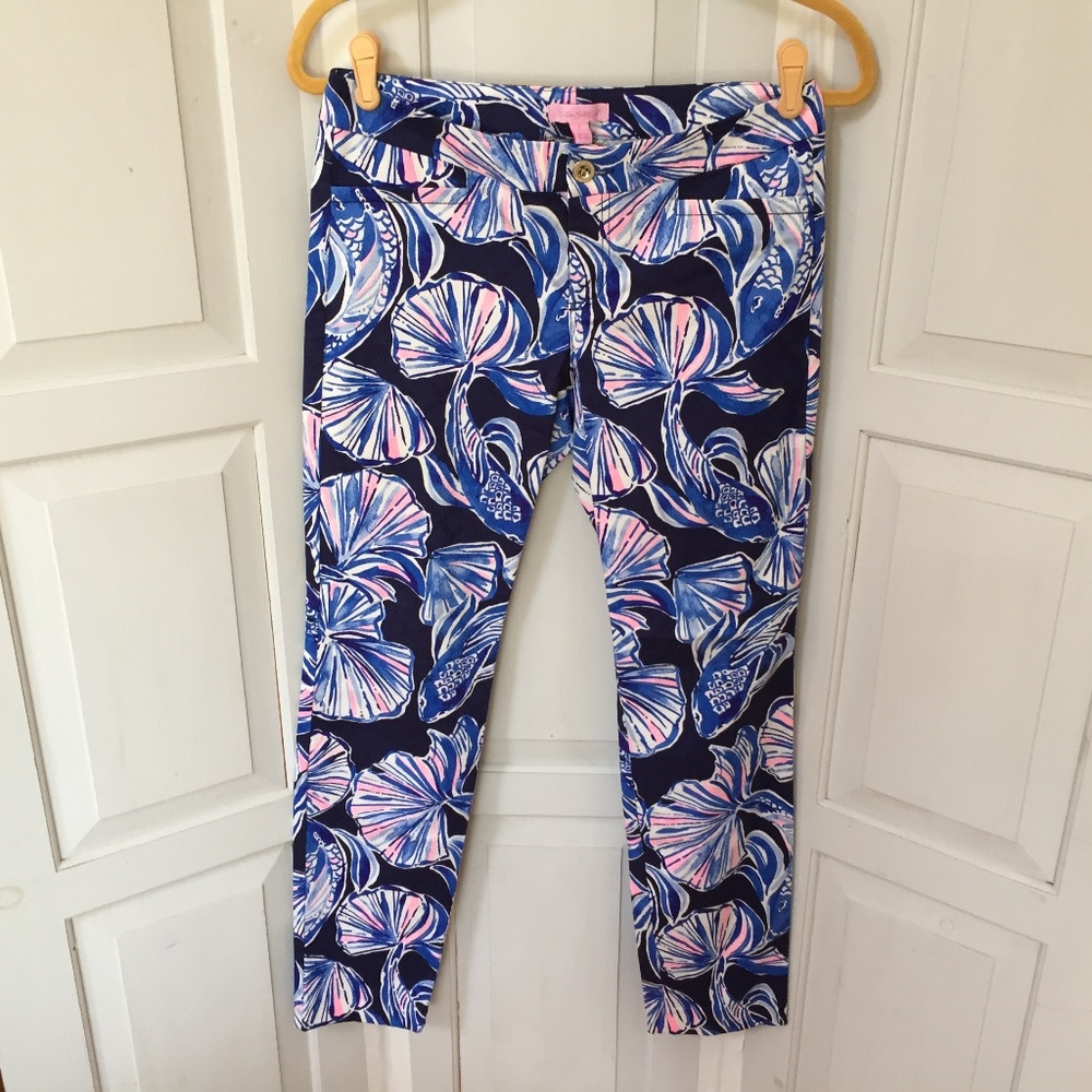 Lilly Pulitzer Blue and Pink Cropped Beachy Pants